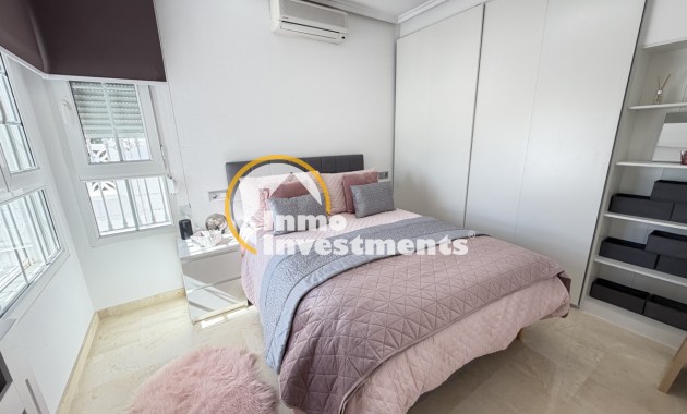 Bestaande bouw - Villa - Orihuela Costa - Los Dolses