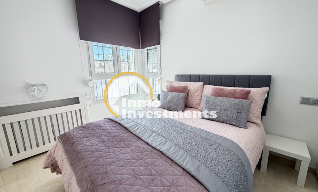 Bestaande bouw - Villa - Orihuela Costa - Los Dolses