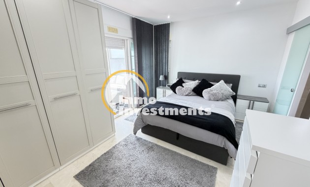 Bestaande bouw - Villa - Orihuela Costa - Los Dolses