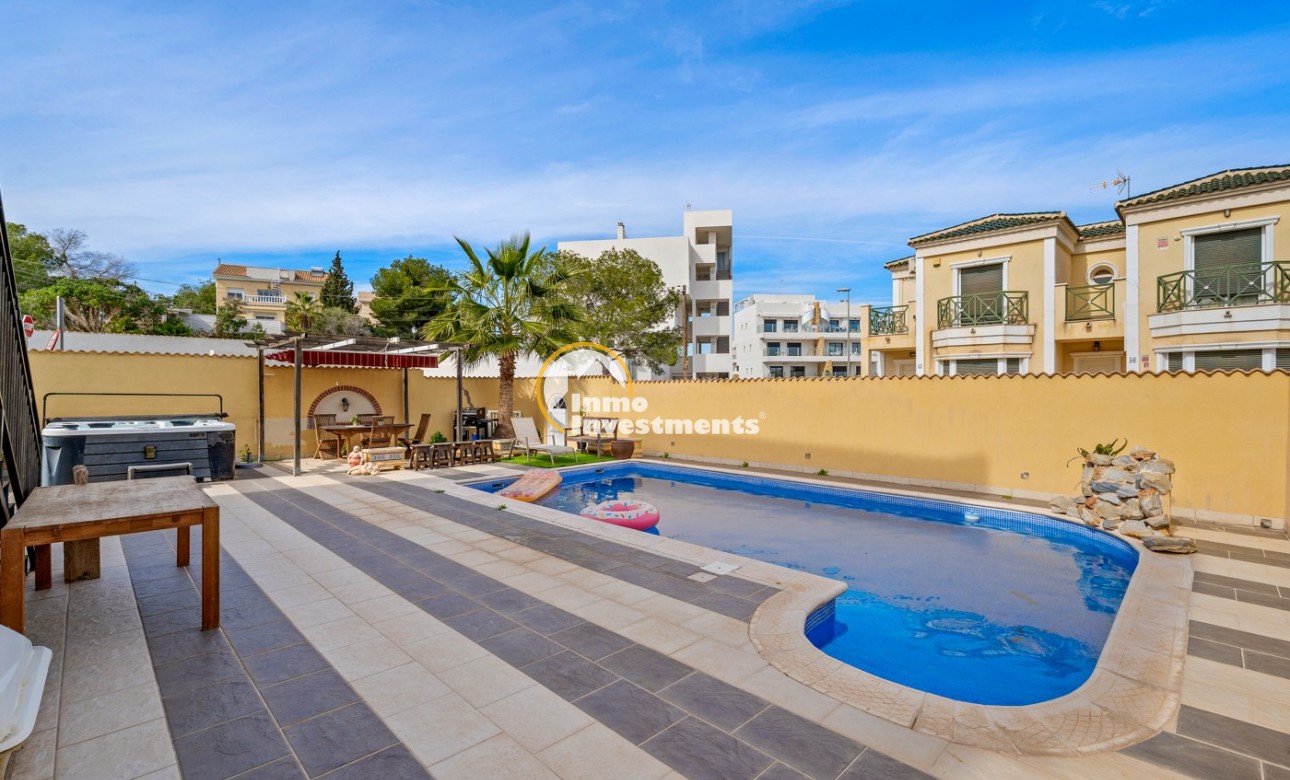 Bestaande bouw - Villa - Orihuela Costa - Castillo de Don Juan
