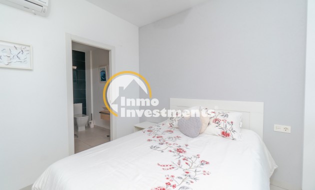 Resale - Apartment - La Zenia