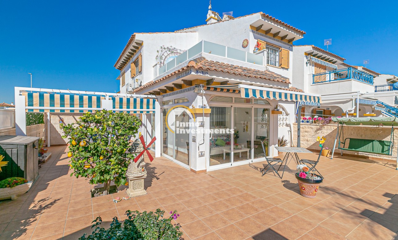 Resale - Semi detached villa - Mil Palmeras - Riomar