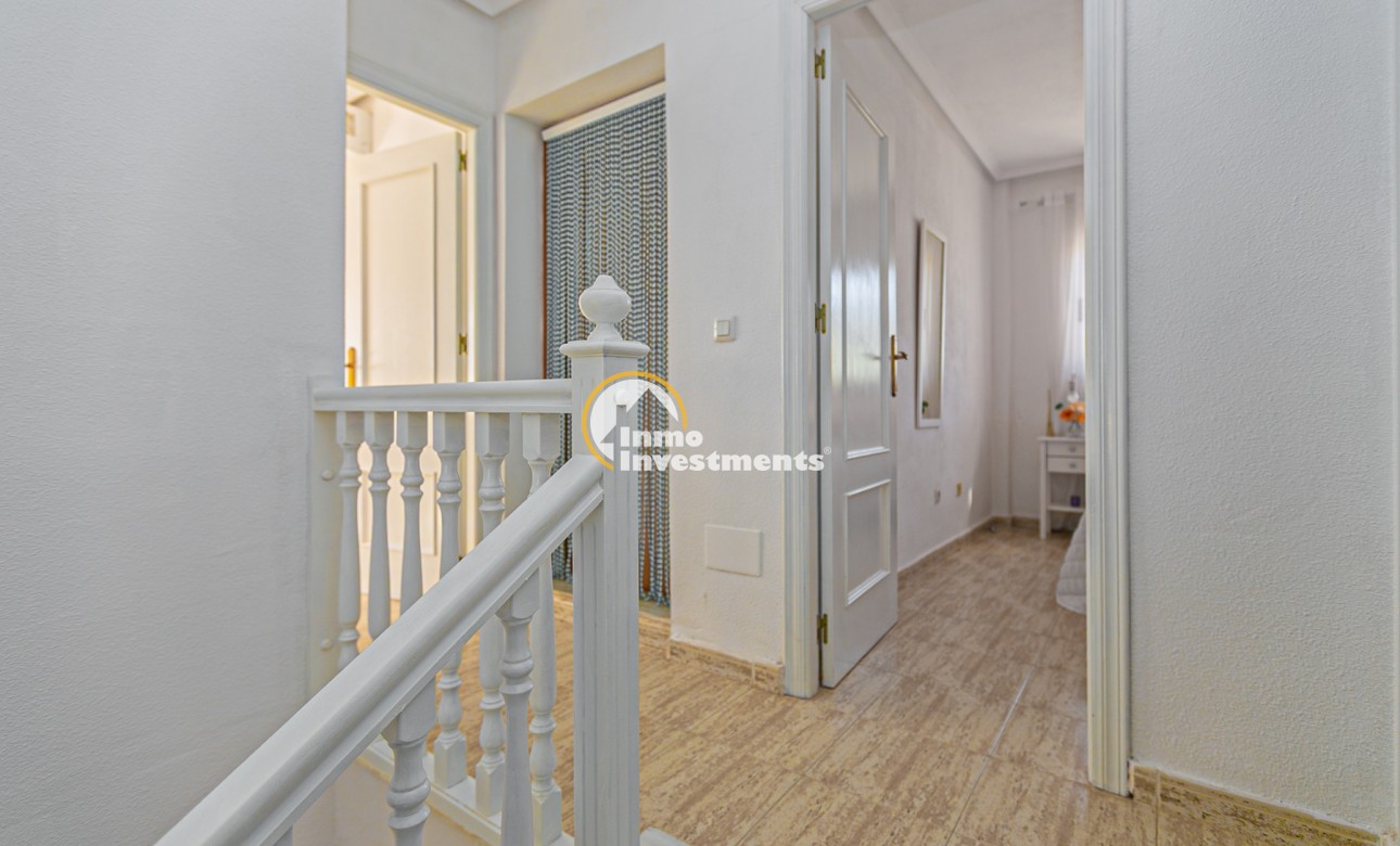 Resale - Semi detached villa - Mil Palmeras - Riomar