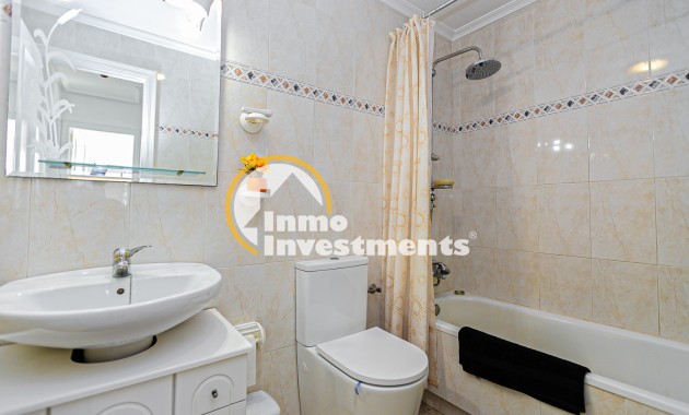 Resale - Semi detached villa - Mil Palmeras - Riomar