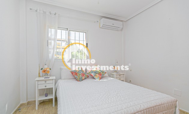 Resale - Semi detached villa - Mil Palmeras - Riomar