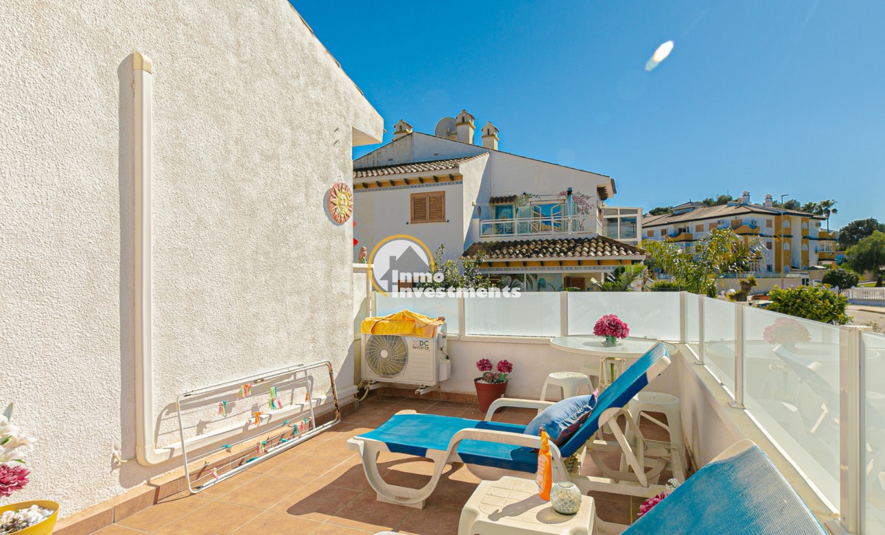 Resale - Semi detached villa - Mil Palmeras - Riomar