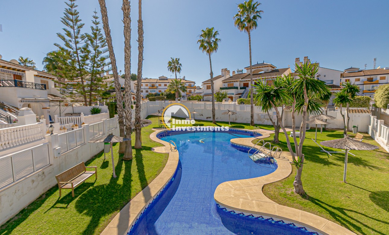 Resale - Semi detached villa - Mil Palmeras - Riomar