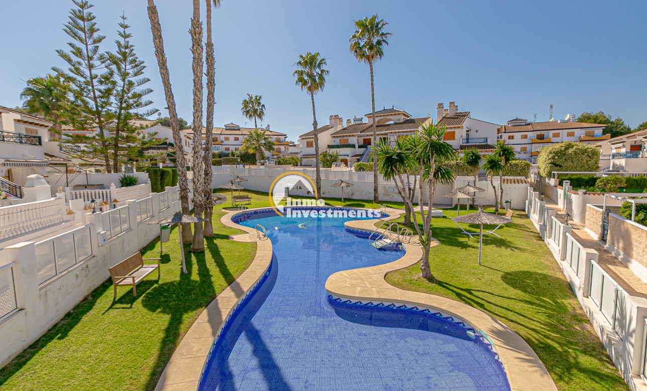 Resale - Semi detached villa - Mil Palmeras - Riomar