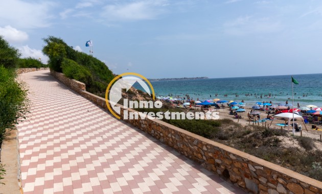 Resale - Semi detached villa - Mil Palmeras - Riomar