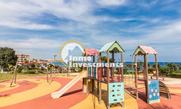 Resale - Semi detached villa - Mil Palmeras - Riomar