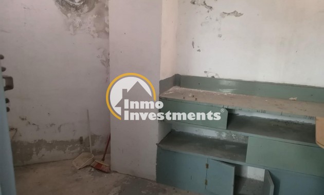 Gebrauchtimmobilien - Storeroom - Torrevieja - Estacion de autobuses