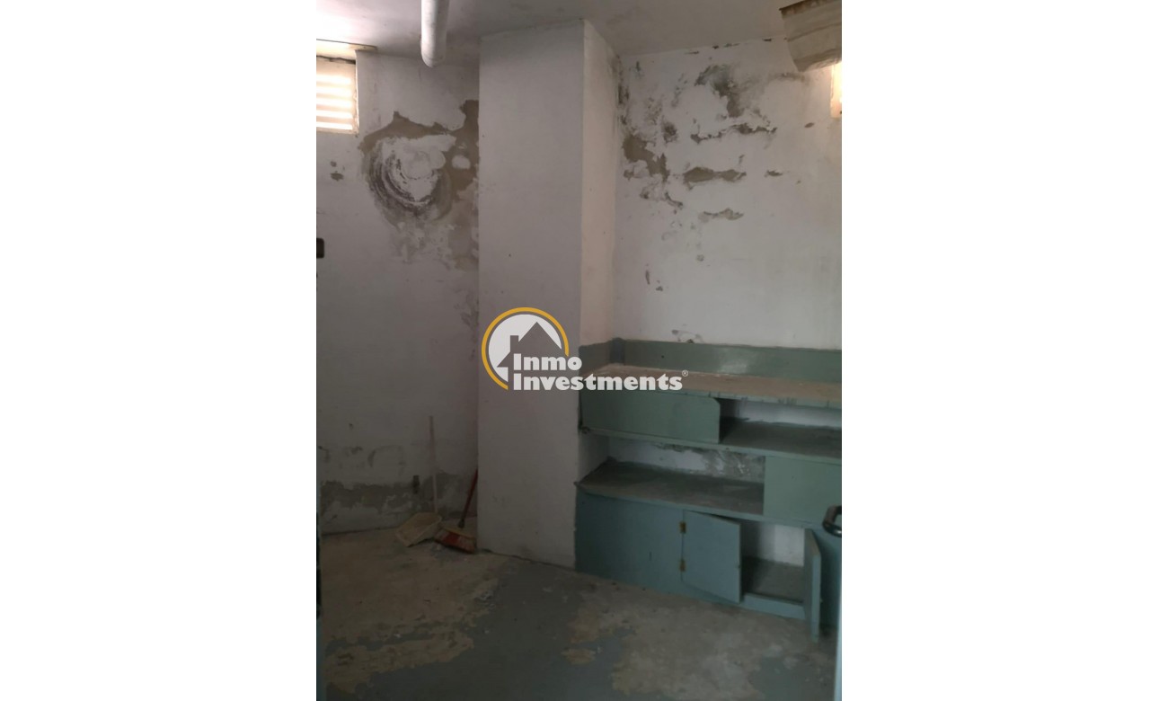 Gebrauchtimmobilien - Storeroom - Torrevieja - Estacion de autobuses