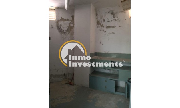 Gebrauchtimmobilien - Storeroom - Torrevieja - Estacion de autobuses