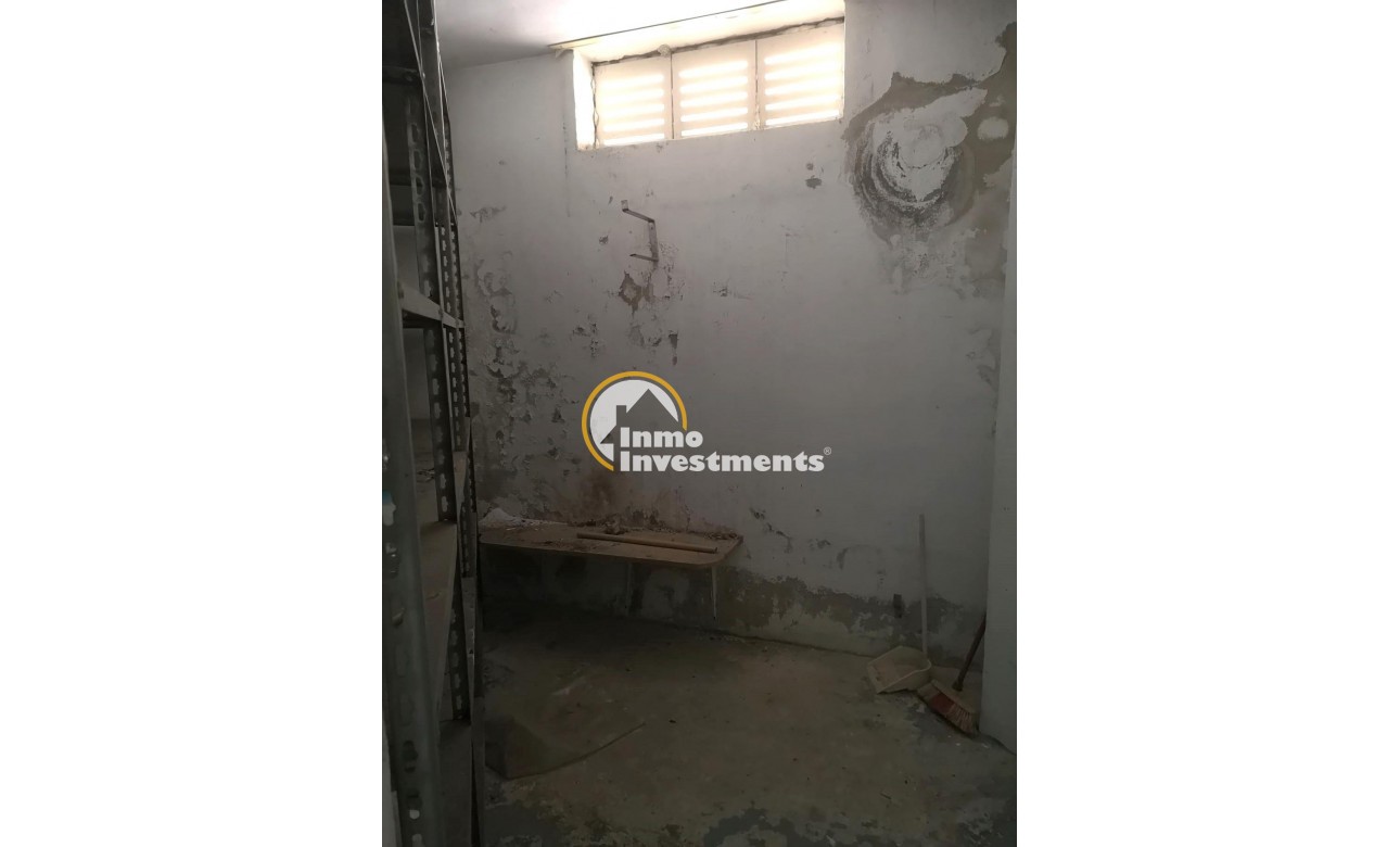 Gebrauchtimmobilien - Storeroom - Torrevieja - Estacion de autobuses