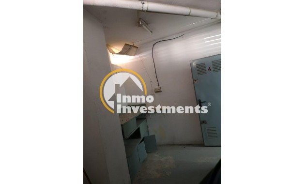 Gebrauchtimmobilien - Storeroom - Torrevieja - Estacion de autobuses