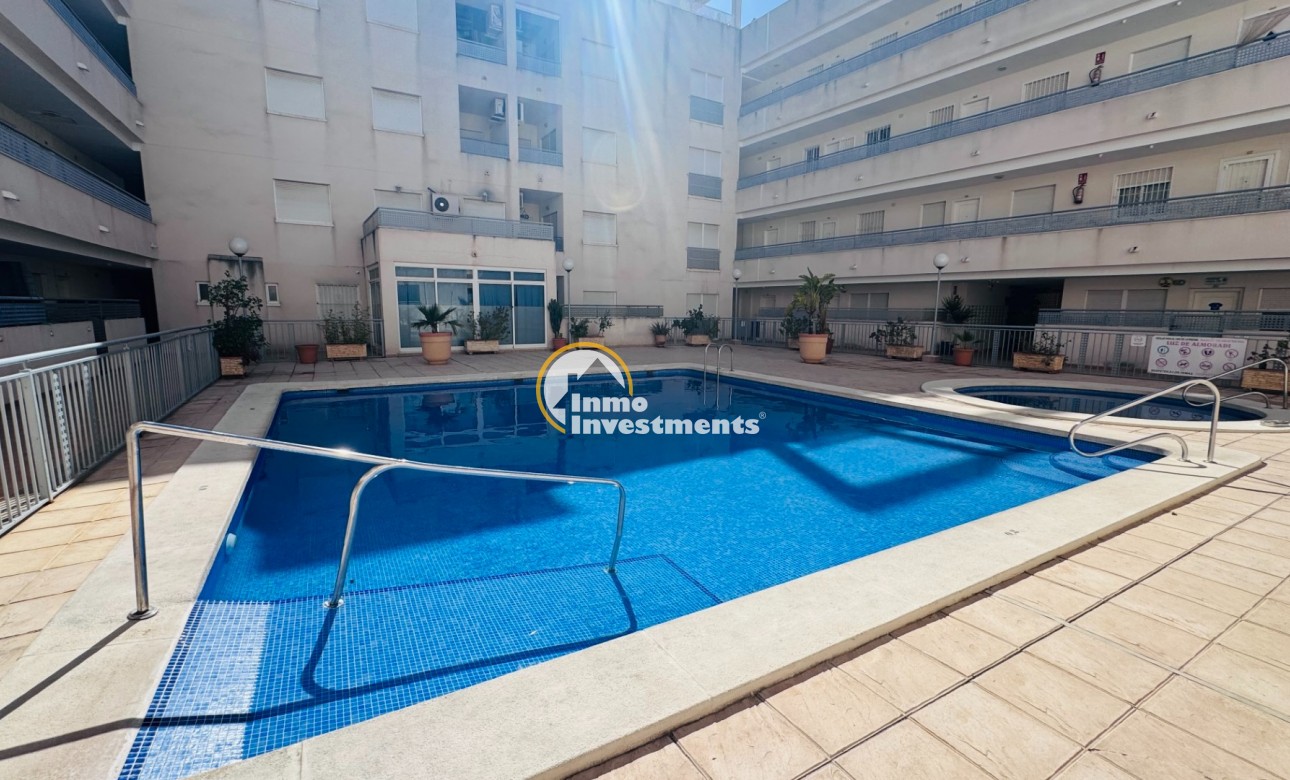 Resale - Apartment - Almoradí - Almoradi