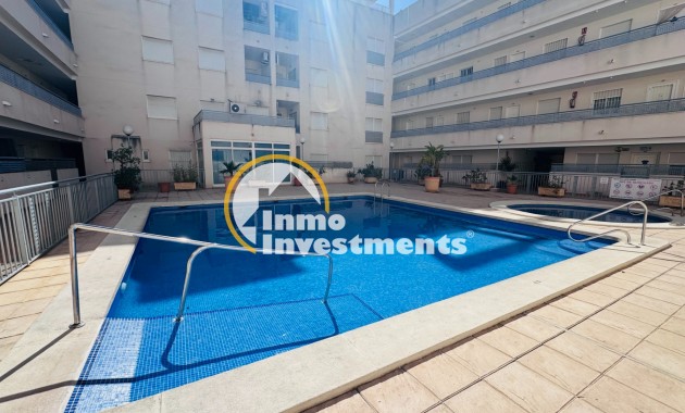 Resale - Apartment - Almoradí - Almoradi