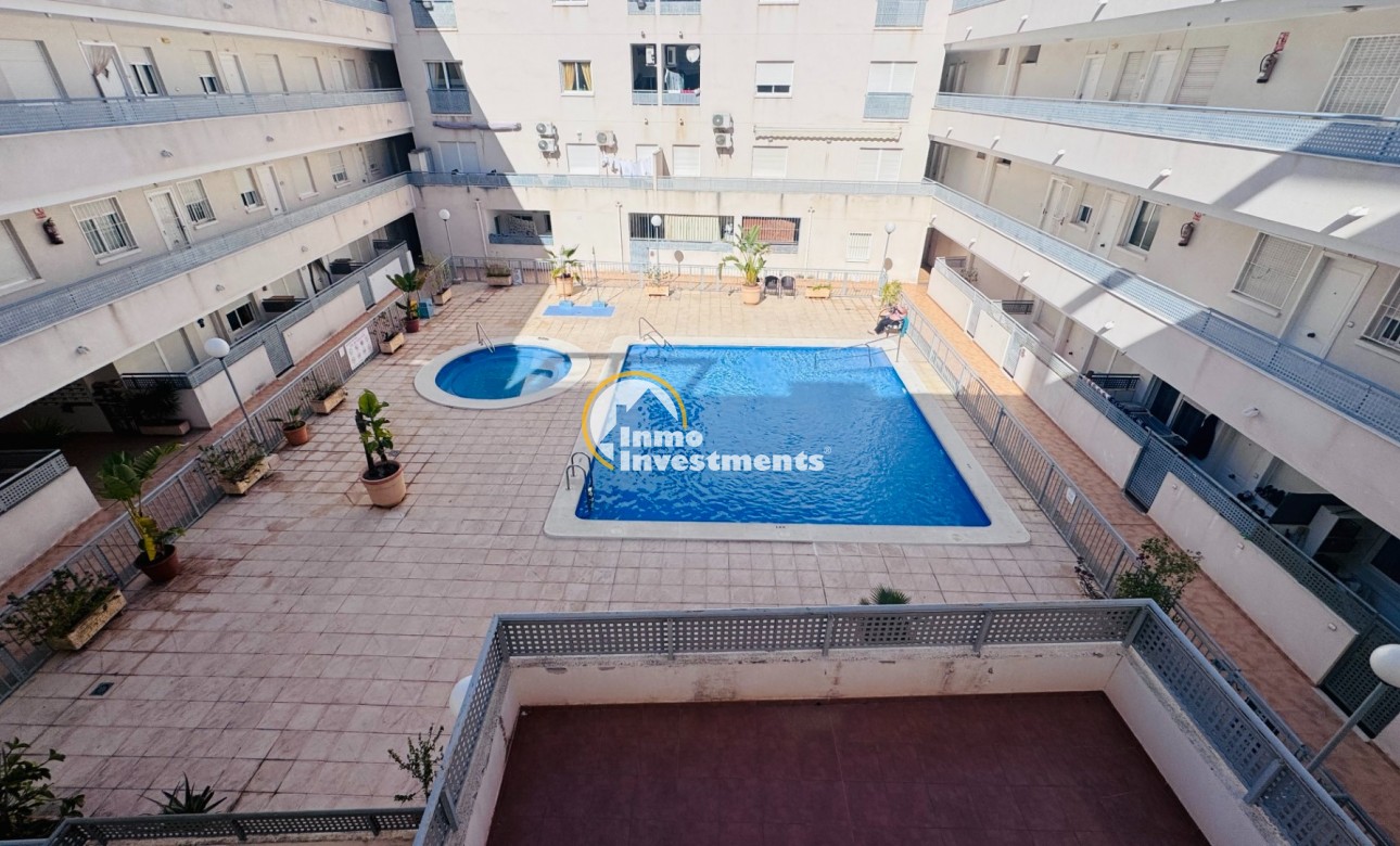 Resale - Apartment - Almoradí - Almoradi