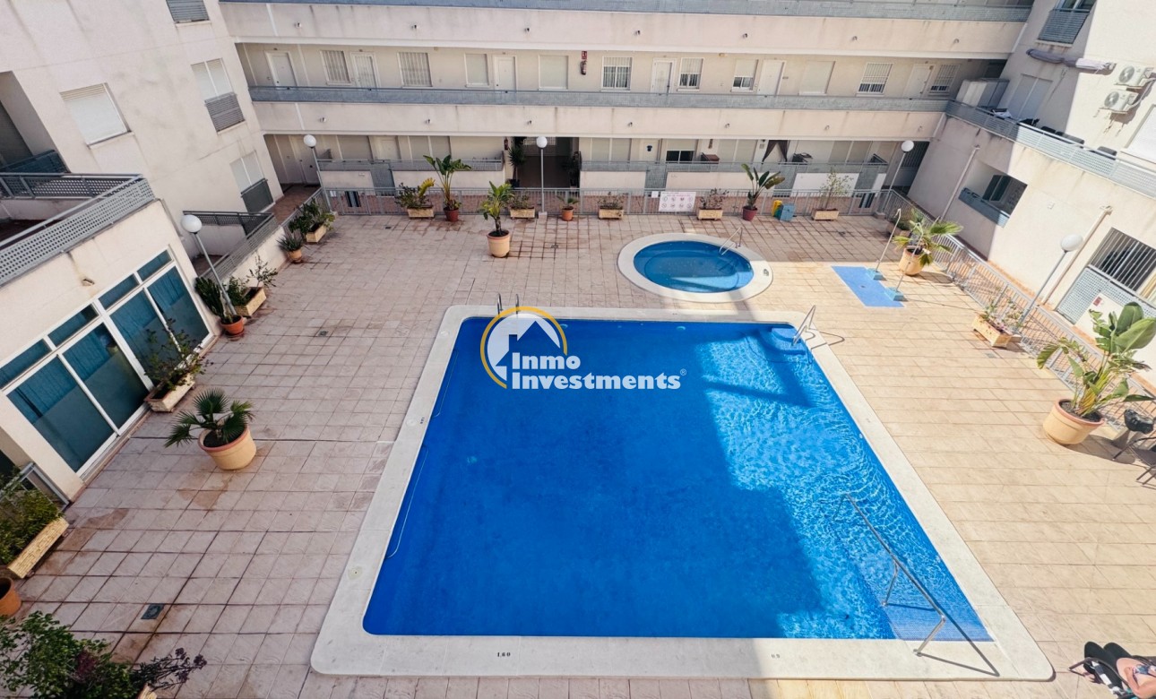 Resale - Apartment - Almoradí - Almoradi