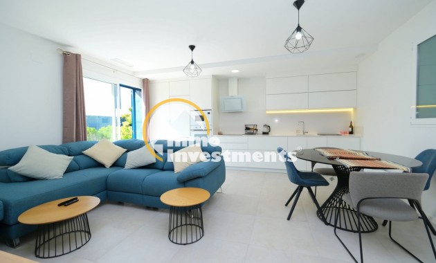 Resale - Apartment - Playa Flamenca - Sportcentre
