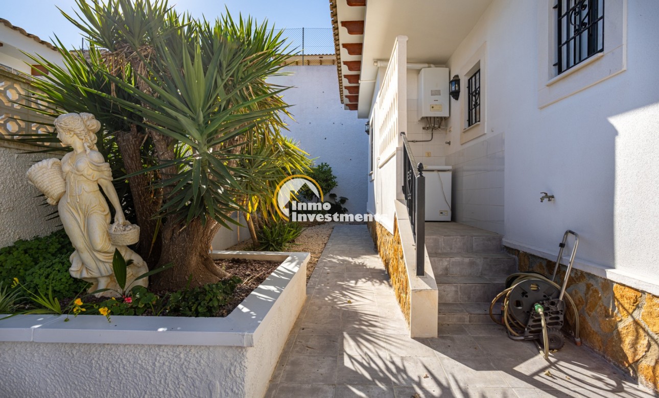 Gebrauchtimmobilien - Villa - Bigastro