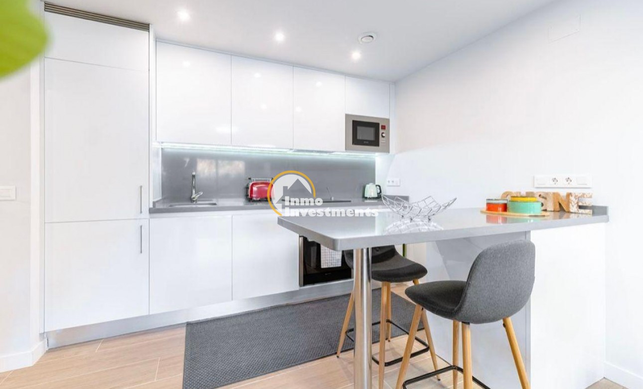 Resale - Apartment - Villamartin