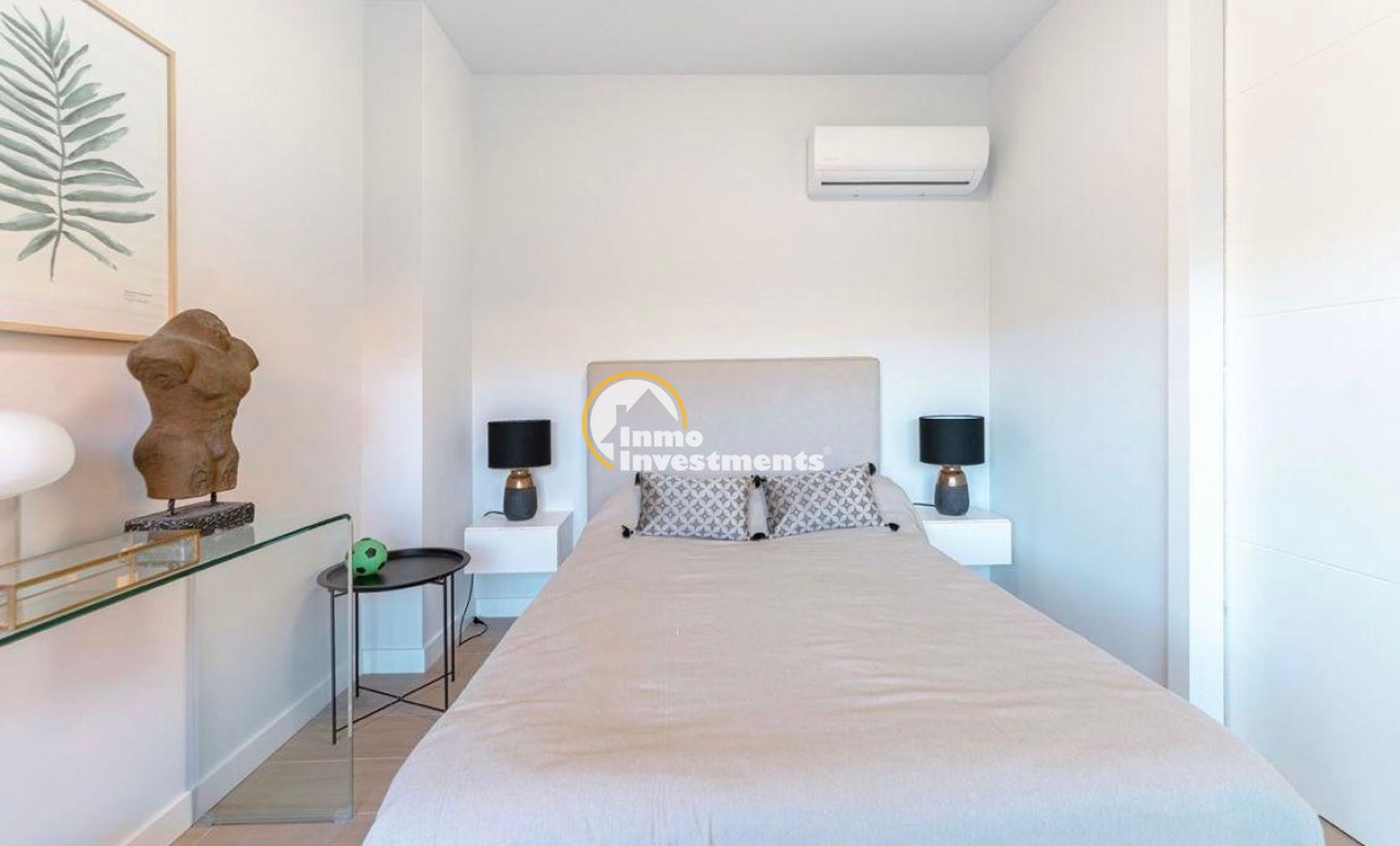 Resale - Apartment - Villamartin