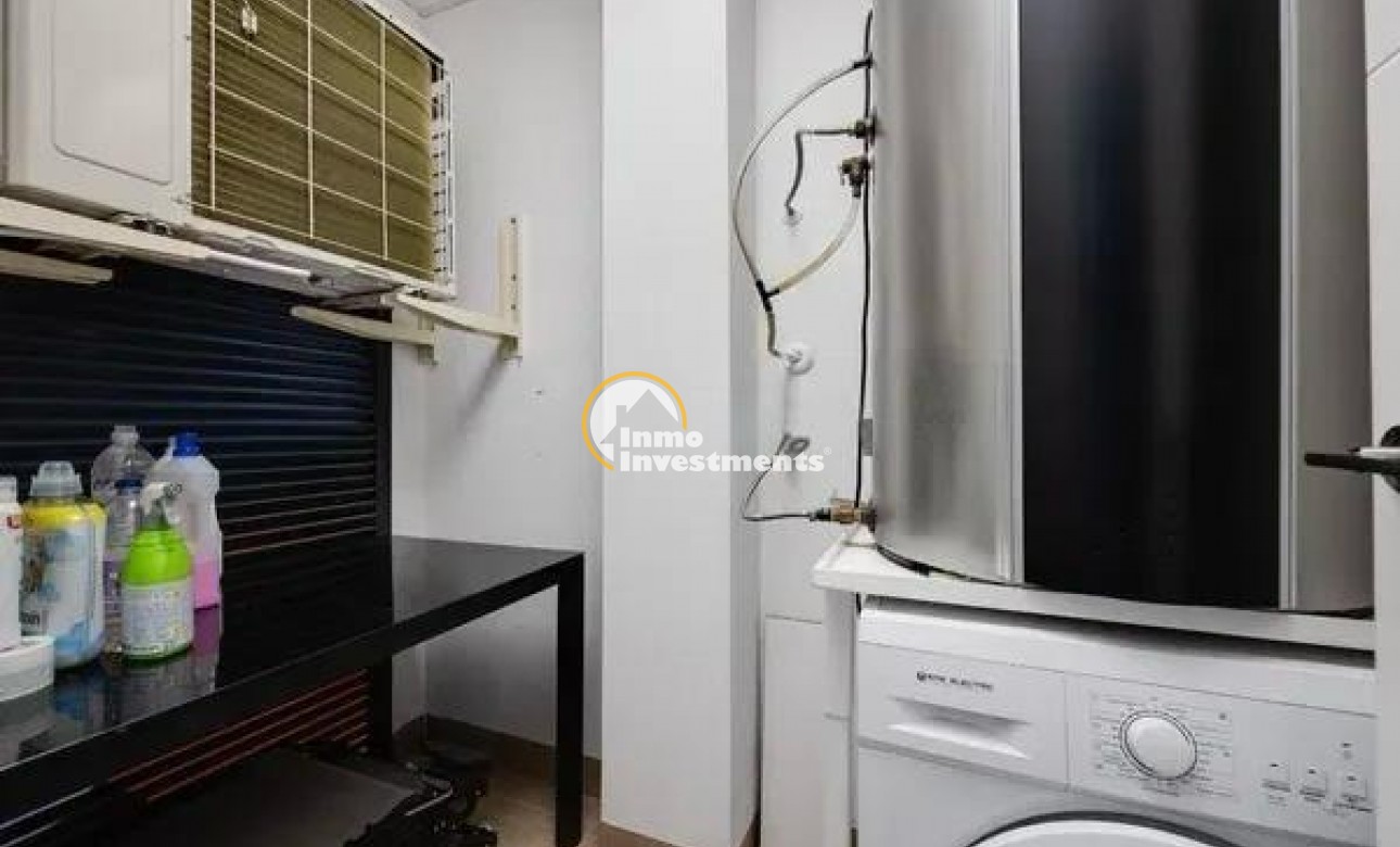 Resale - Apartment - Villamartin