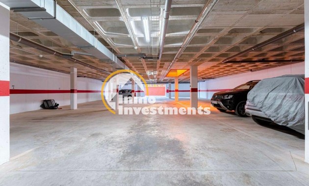 Resale - Apartment - Villamartin