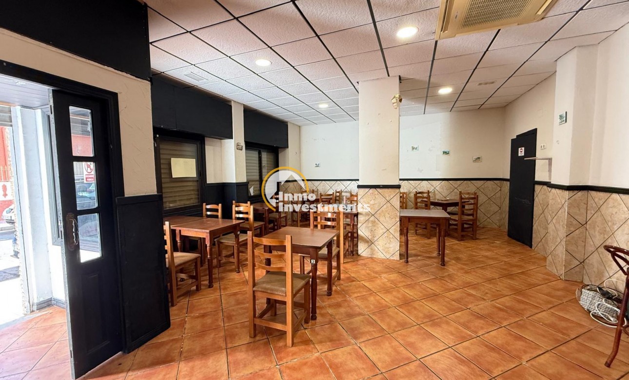 Gebrauchtimmobilien - Kommerzial - Torrevieja - Estacion de autobuses