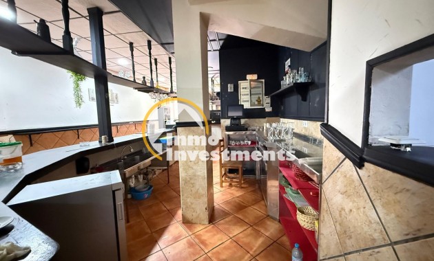 Gebrauchtimmobilien - Kommerzial - Torrevieja - Estacion de autobuses