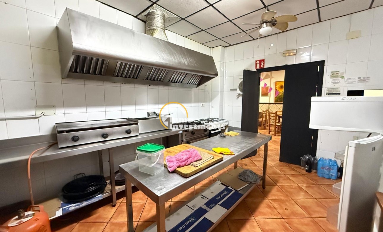 Gebrauchtimmobilien - Kommerzial - Torrevieja - Estacion de autobuses