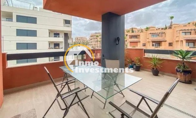 Resale - Apartment - Villamartin