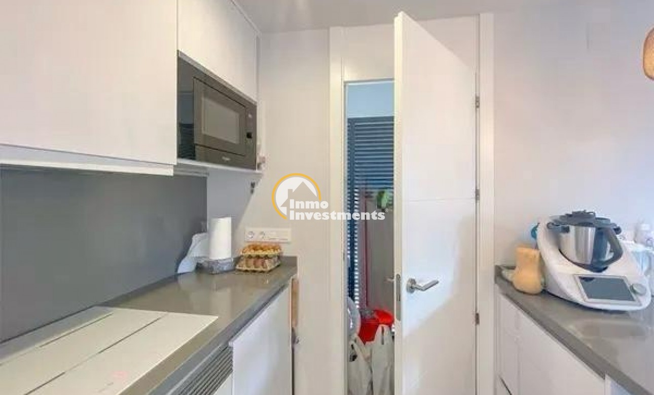 Resale - Apartment - Villamartin