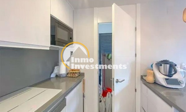 Resale - Apartment - Villamartin