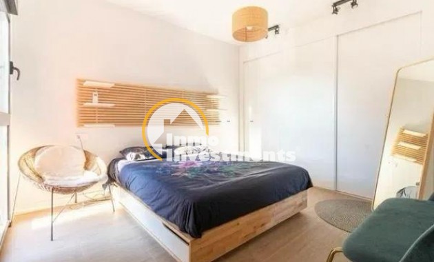 Resale - Apartment - Villamartin