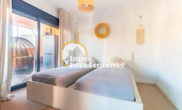 Resale - Apartment - Villamartin