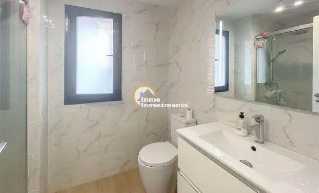 Resale - Apartment - Villamartin