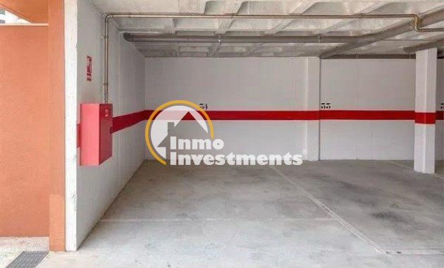 Resale - Apartment - Villamartin