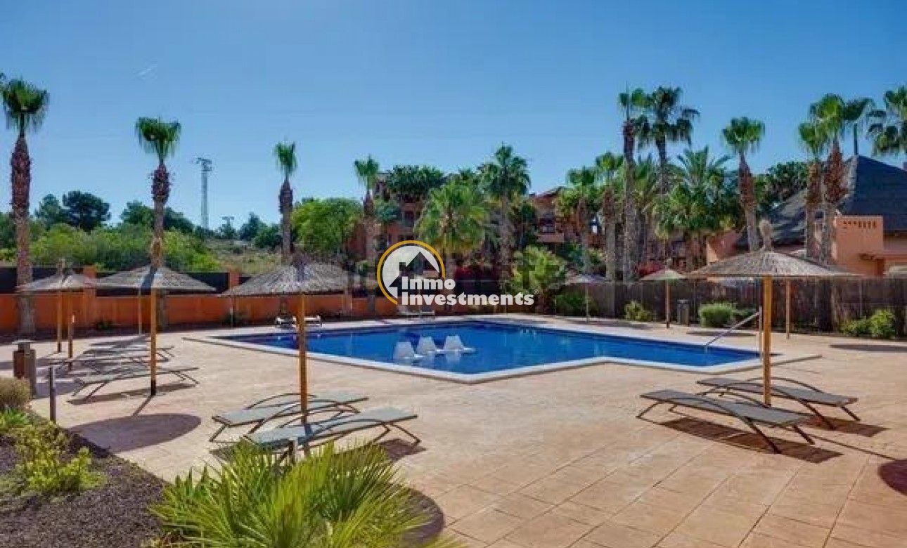 Resale - Apartment - Villamartin