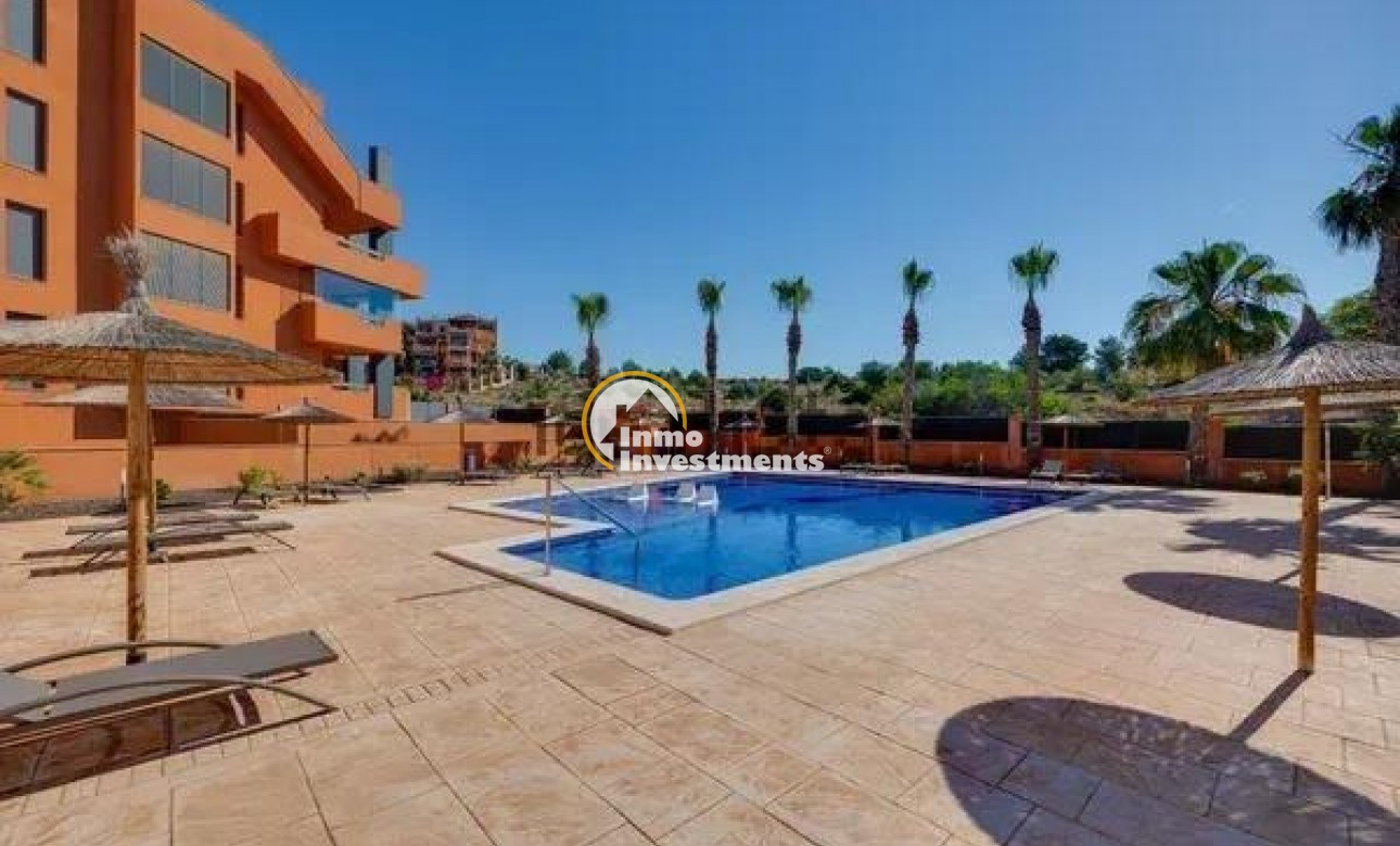 Resale - Apartment - Villamartin