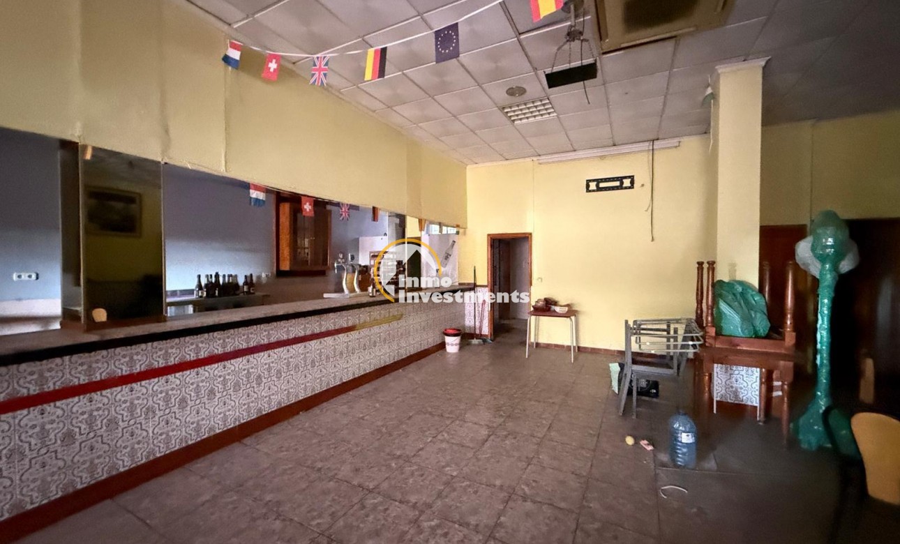 Gebrauchtimmobilien - Kommerzial - Torrevieja - Playa del Cura