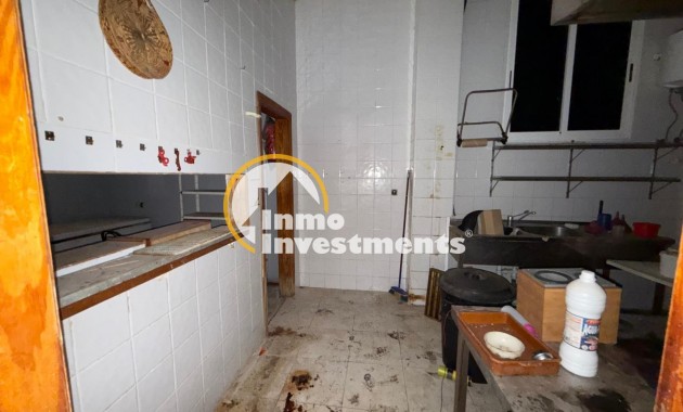 Gebrauchtimmobilien - Kommerzial - Torrevieja - Playa del Cura