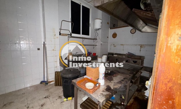 Gebrauchtimmobilien - Kommerzial - Torrevieja - Playa del Cura