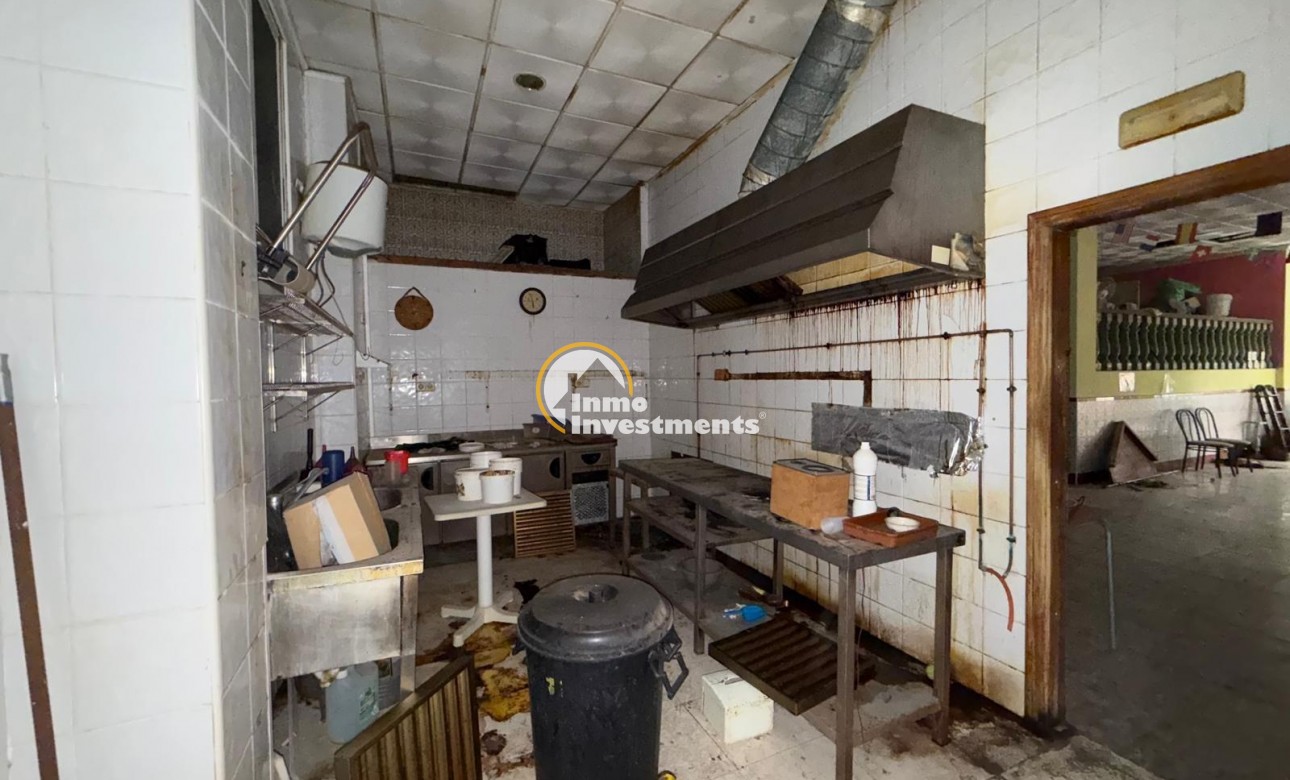 Gebrauchtimmobilien - Kommerzial - Torrevieja - Playa del Cura