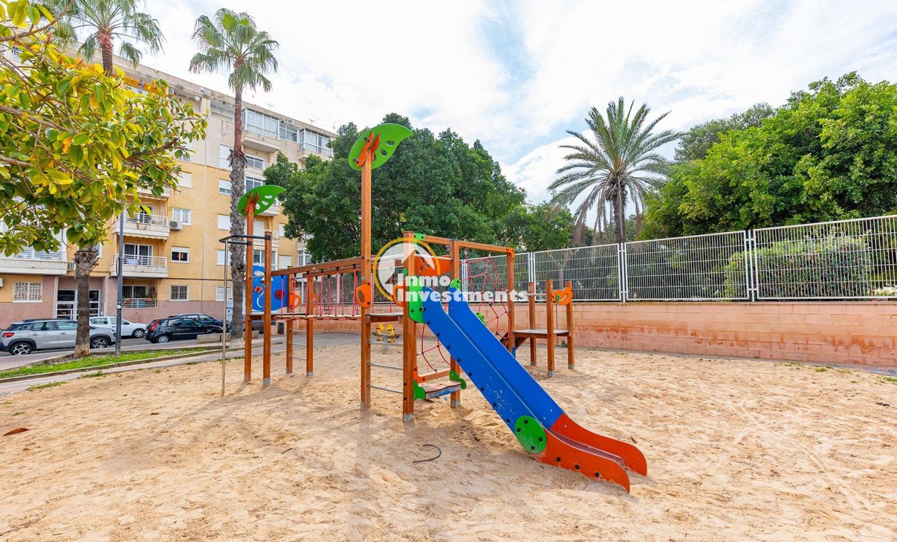 Gebrauchtimmobilien - Apartment - Torrevieja - Estacion de autobuses