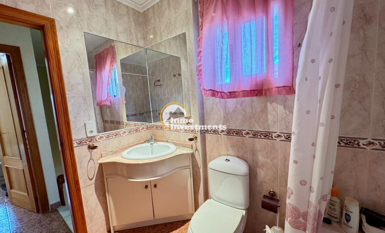 Resale - Villa - Los Balcones