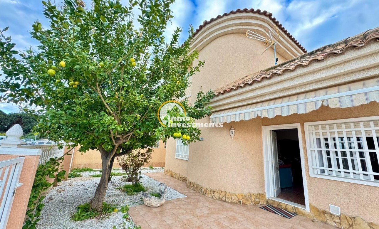 Resale - Villa - Los Balcones