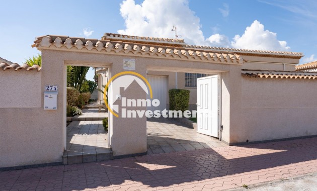 Reventa - Chalet independiente - Playa Flamenca