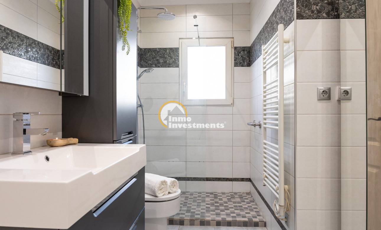 Reventa - Chalet independiente - Playa Flamenca